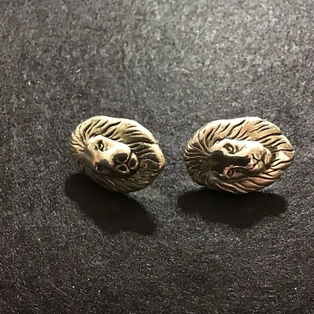 Earrings Silver lions From Estate sale ￼￼